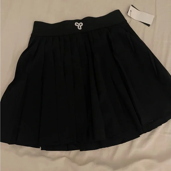 Aritzia Black Mini Skirt - Picture 3 of 3